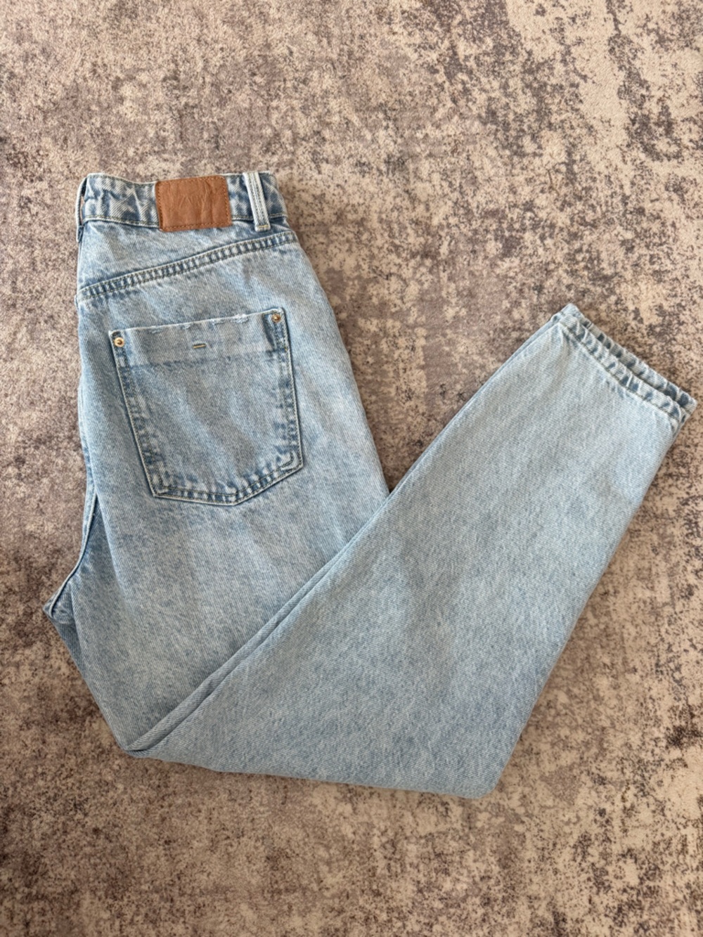 Zara Mom Jeans | Light Wash | High Rise | 100% Cotton | Size 6 | Straight Leg